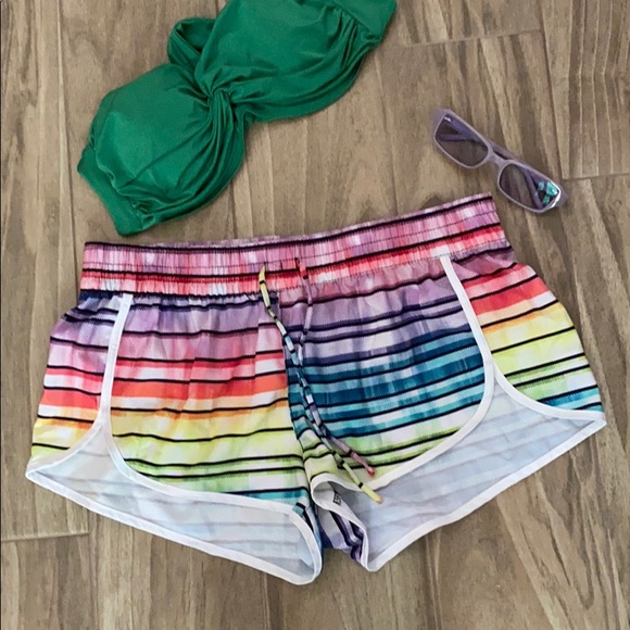 No Boundaries Pants - $3 IF BUNDLED EUC RAINBOW Shorts